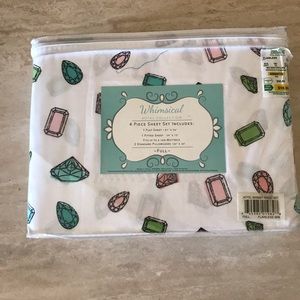 Whimsical Hotel Collection Full Bed Sheets